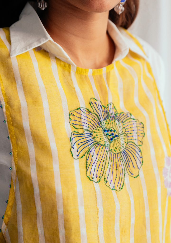 Dhoop Bib