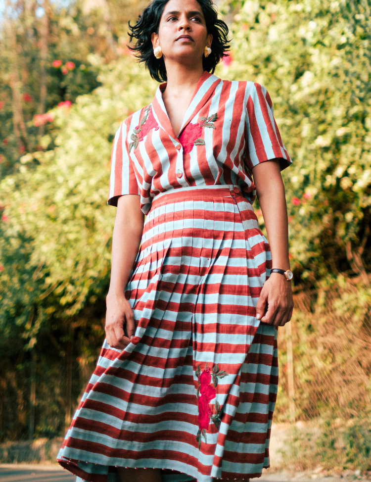 Doriya-Blouse-E_0fcd21de-8ea7-46ff-bb53-6eabd05f62e9.png