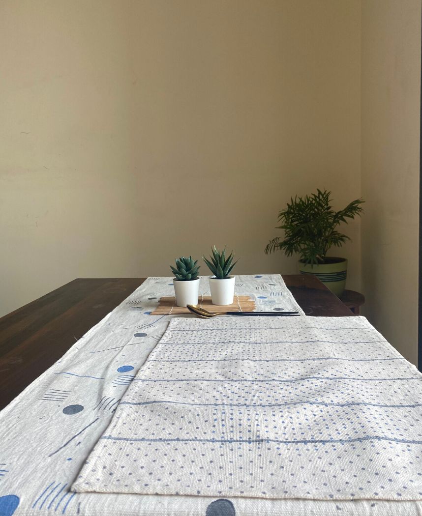 Dot & Line Table Mat