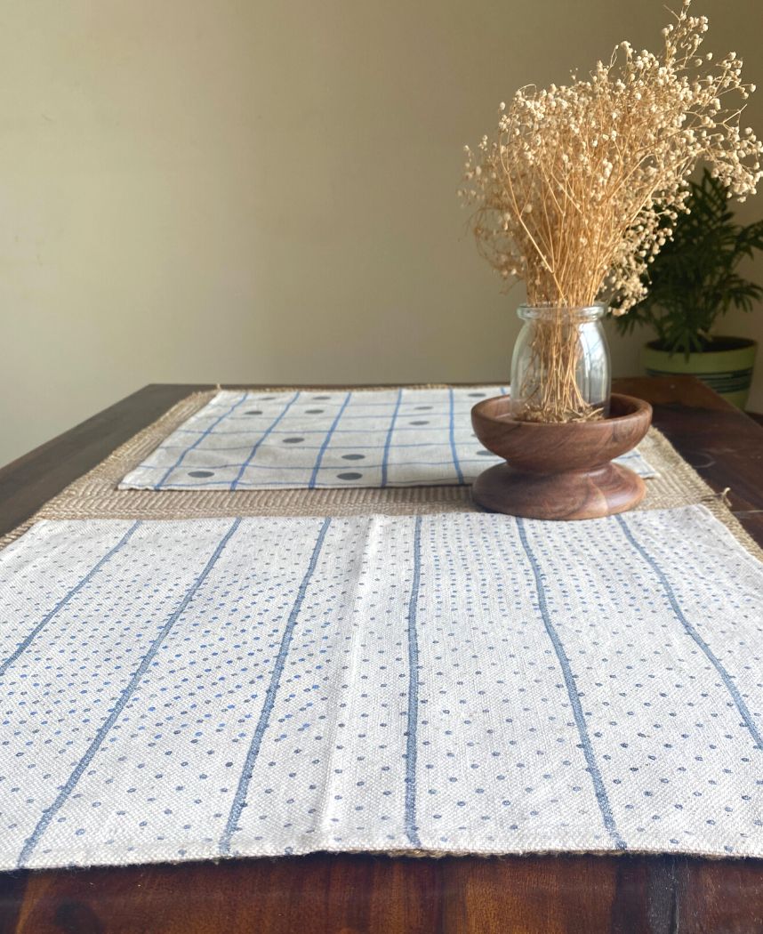 Dot & Line Table Mat