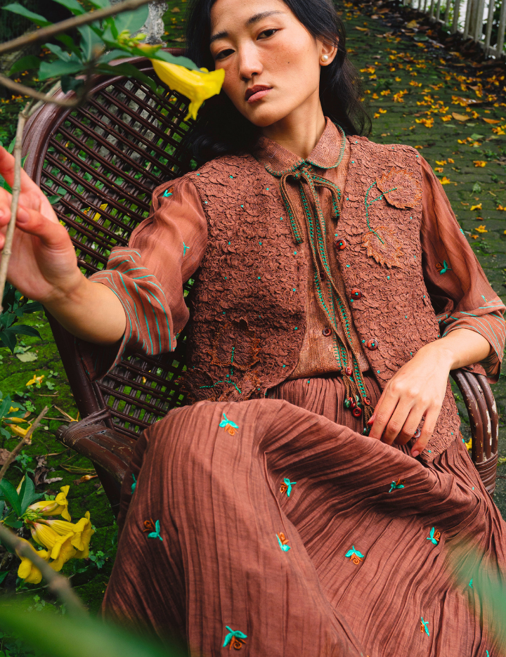 Dove-Set-I_2d93f46e-6914-4afd-a1e8-28df7cd1078a.png