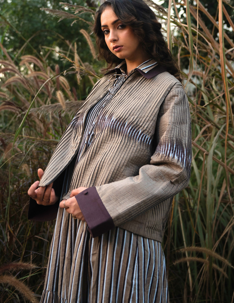 Dune-Pleated-Jacket-A.png