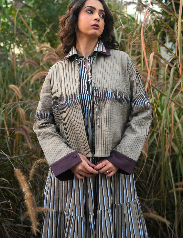 Dune-Pleated-Jacket-B.png
