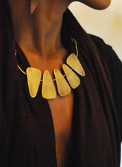 Dzino Neckpiece