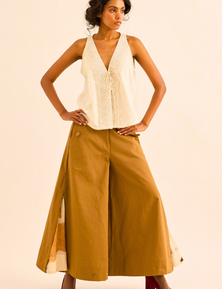 Earth-Brown-Pants-B_8ad750af-538a-4010-a4b6-527d13052c05.png