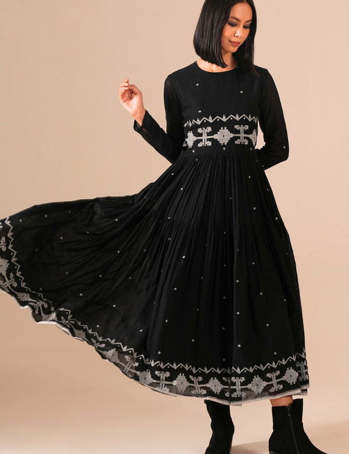 Ebon-Dress-E.png