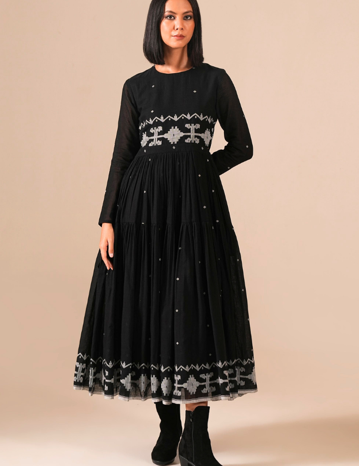 Ebon-Dress-F.png