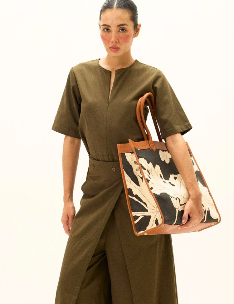 Ebony-Bloom-Tote-A.png