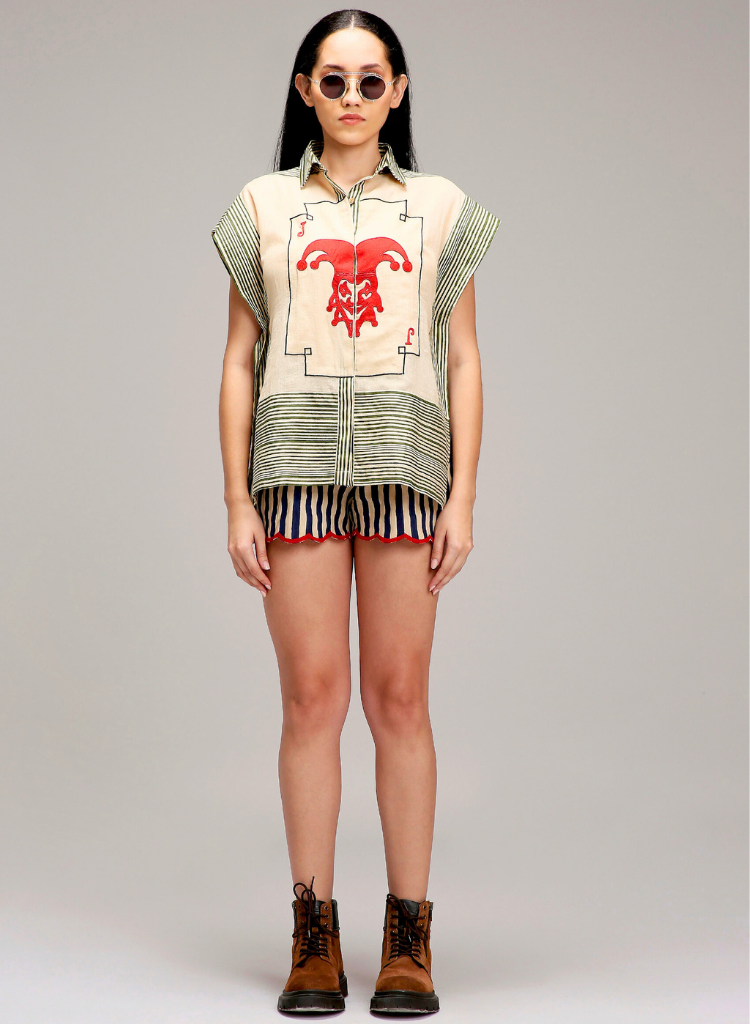 Egg Shell Scallop Shorts