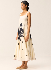 Eira Dress