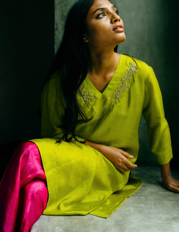 Ella-Tunic-E_ee66edbf-bcc9-43b9-9ca4-07eb1a62eb9e.png