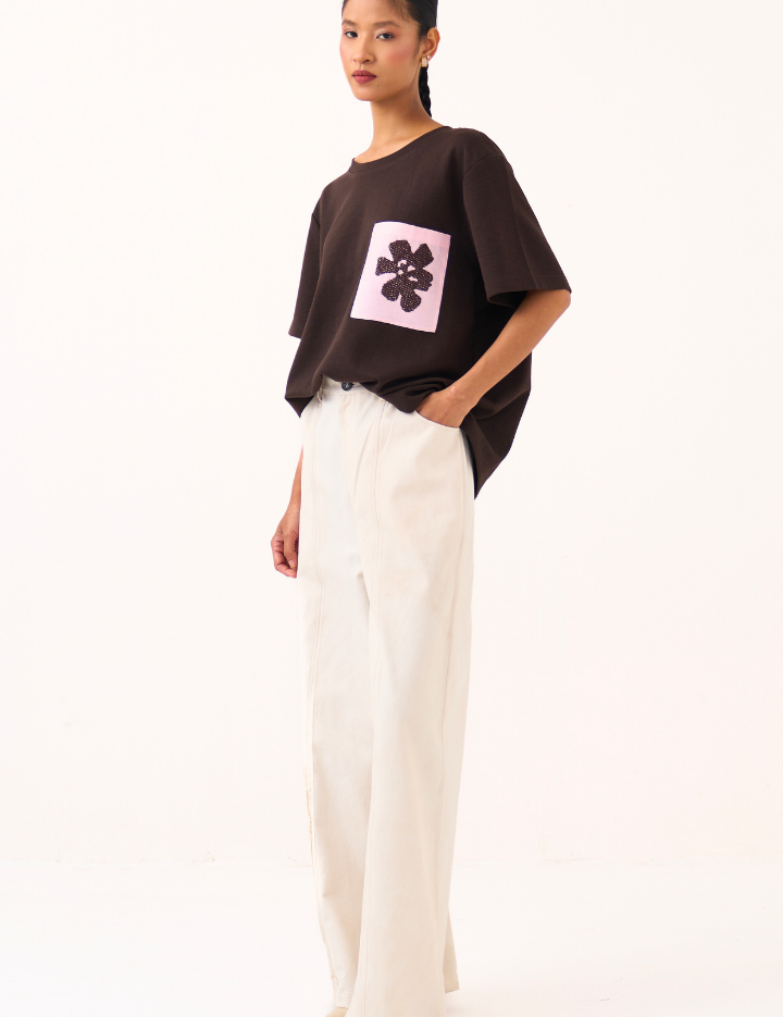 Emb-Patch-Pocket-T-shirt-Set-C_73093f27-6bbd-47d2-9742-916668655707.png