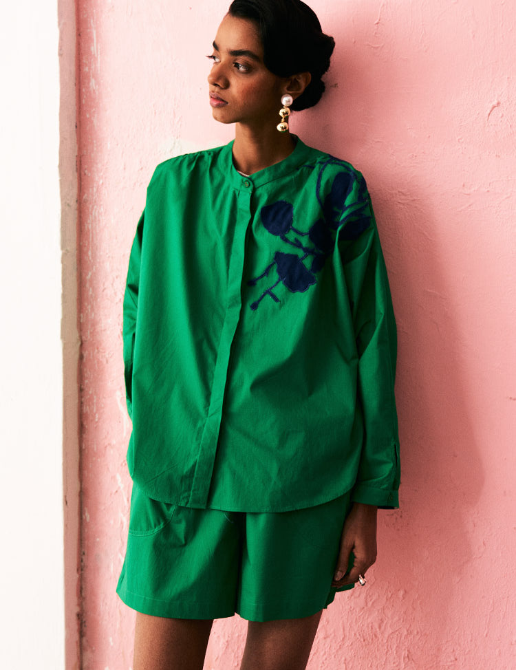 Emerald-Applique-Shirt-D_1bc33db2-6db0-4457-bcb1-023f46eda023.jpg