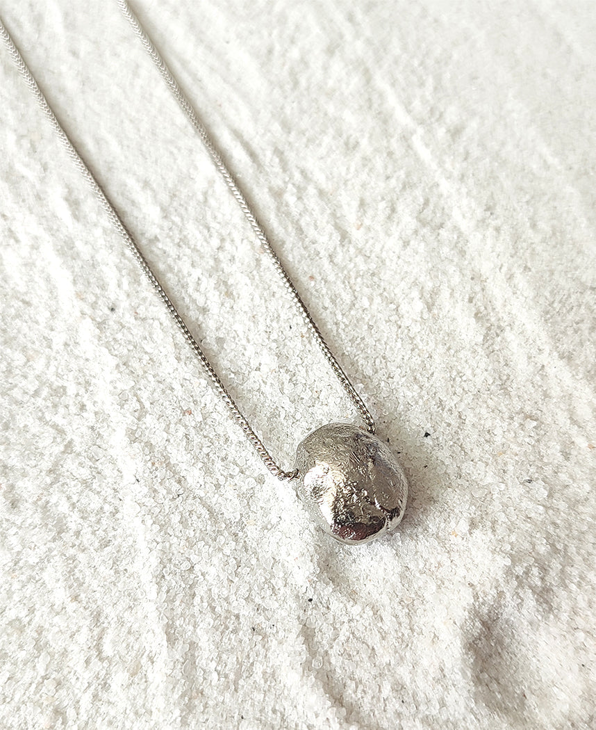 Emi-Small-Silver-Necklace-A.jpg