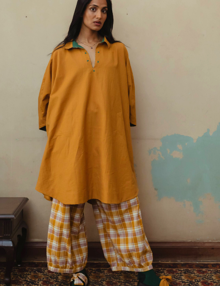 Emi-Tunic-C_6b3aa99b-96b7-45b0-9594-77b0c3e2a1d3.png