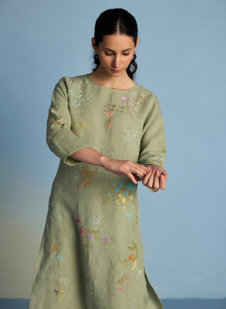 Emra Kurta Dupatta Set