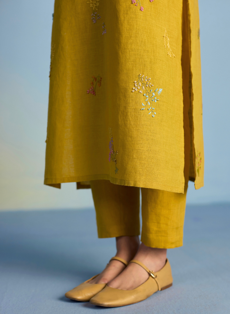 Emra Kurta Dupatta Set