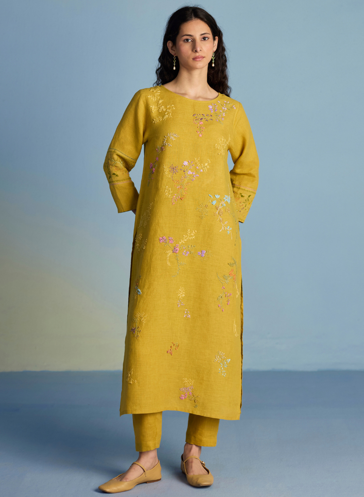 Emra Kurta Dupatta Set