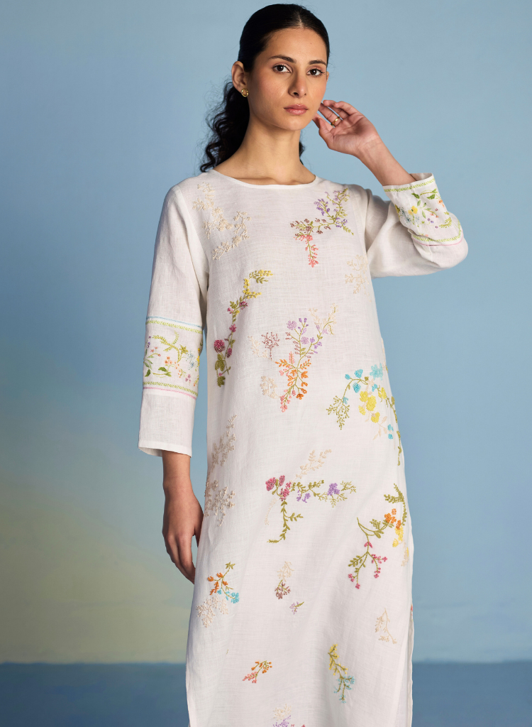 Emra Hand Embroidered Kurta