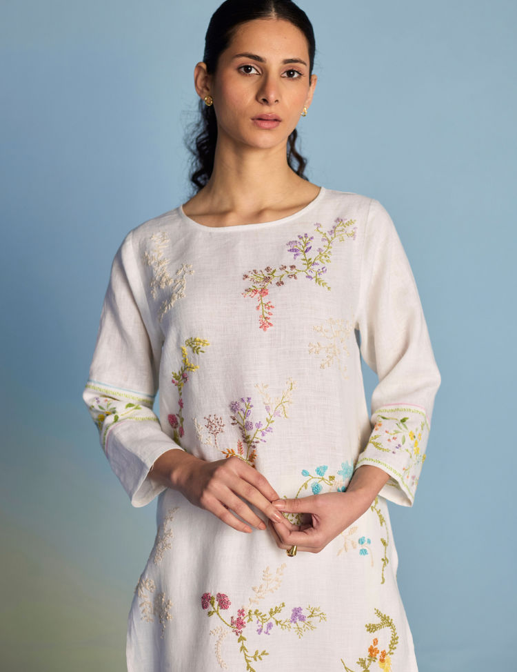Emra-Kurta-Set-White-E.png