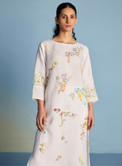 Emra Hand Embroidered Kurta