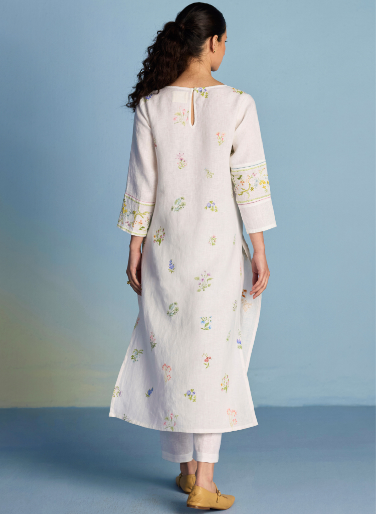 Emra Hand Embroidered Kurta