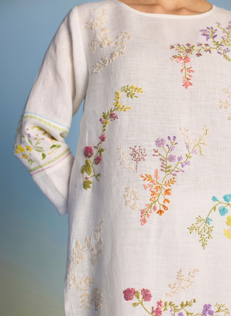 Emra Hand Embroidered Kurta