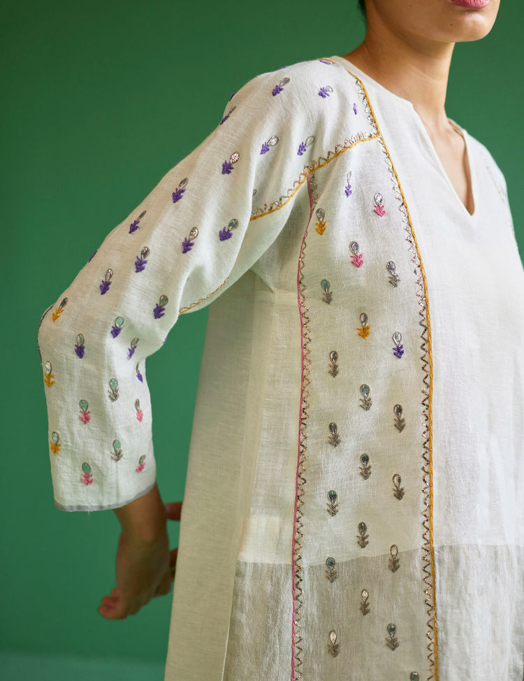 Ennya-Metallic-Kurta-Ivory-D.jpg