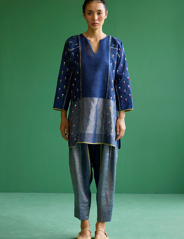 Ennya-Metallic-Kurta-Navy-A.jpg