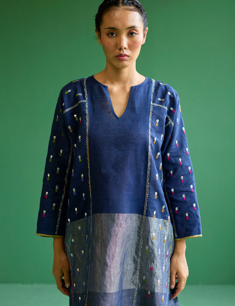 Ennya-Metallic-Kurta-Navy-D.jpg