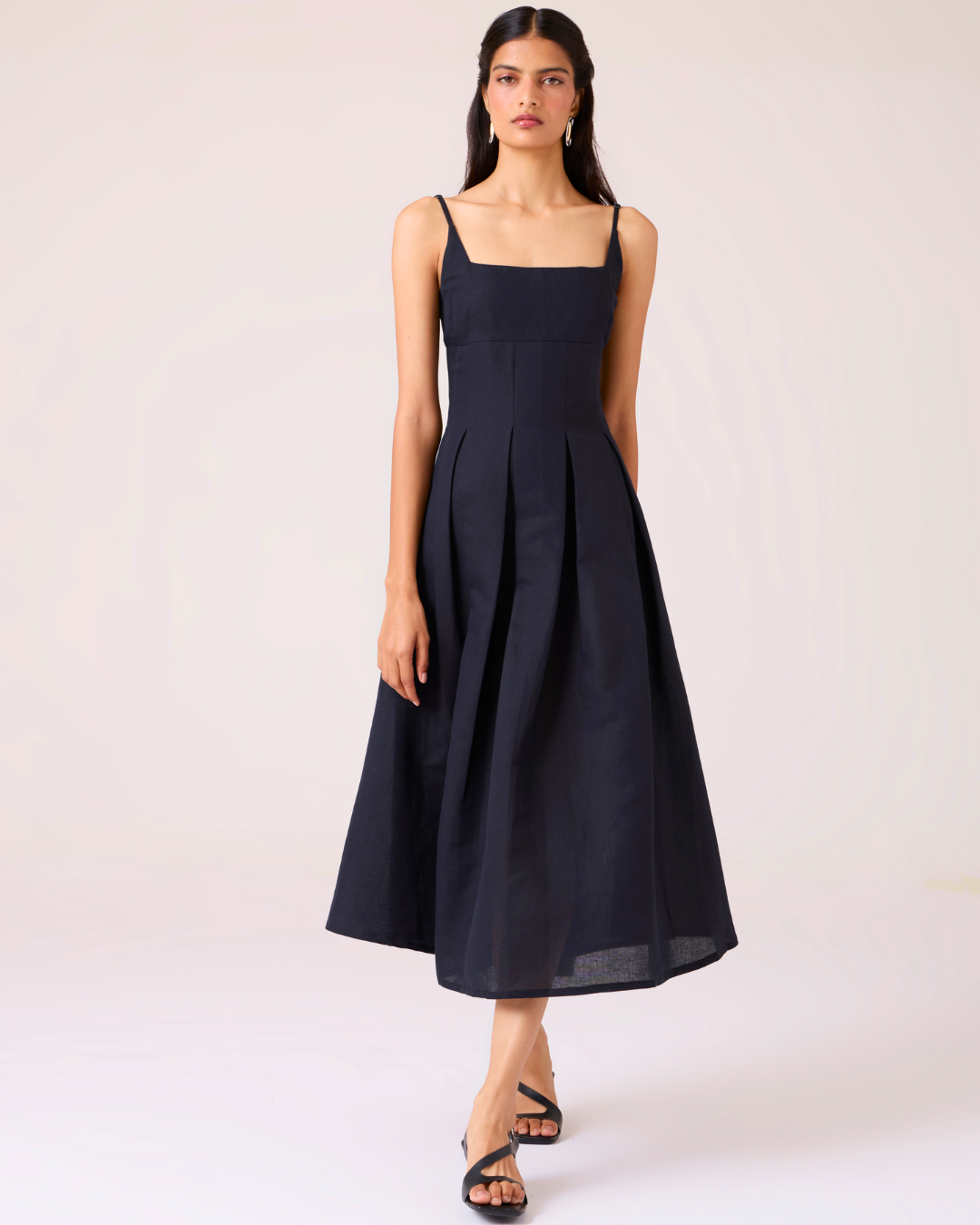 Eos-Midi-Dress-K.png