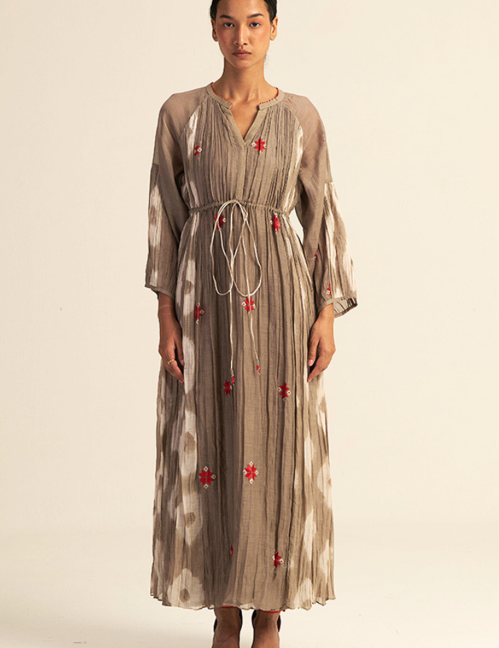 Eri-Dress-B_02aaf65a-2a70-4cd8-921d-aed7e0e21609.png