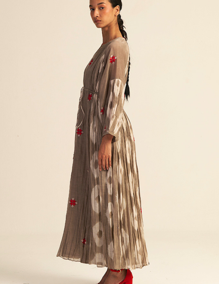 Eri-Dress-C.png