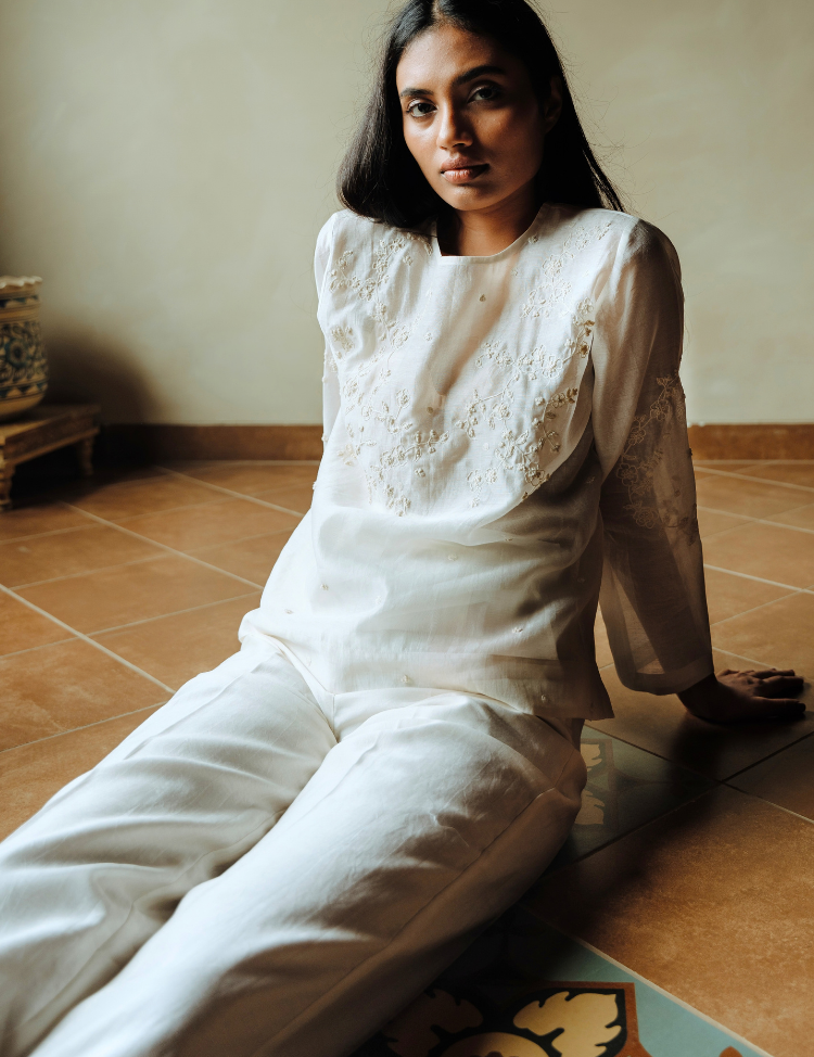 Faye-Top-B_d81a4ffe-444d-4b96-a866-5a92200a2df3.png