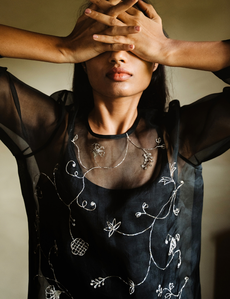 Faye-Top-Black-H.png