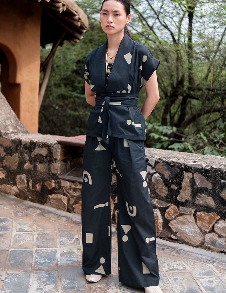 Berlin Friday Triangle Set