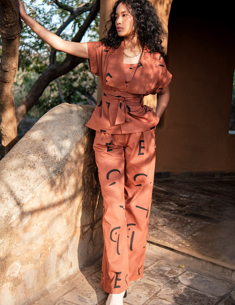 Berlin Friday Line Set