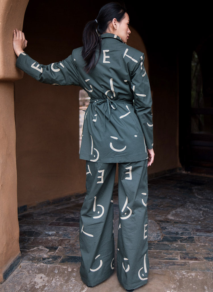 Cambridge Friday Line Set