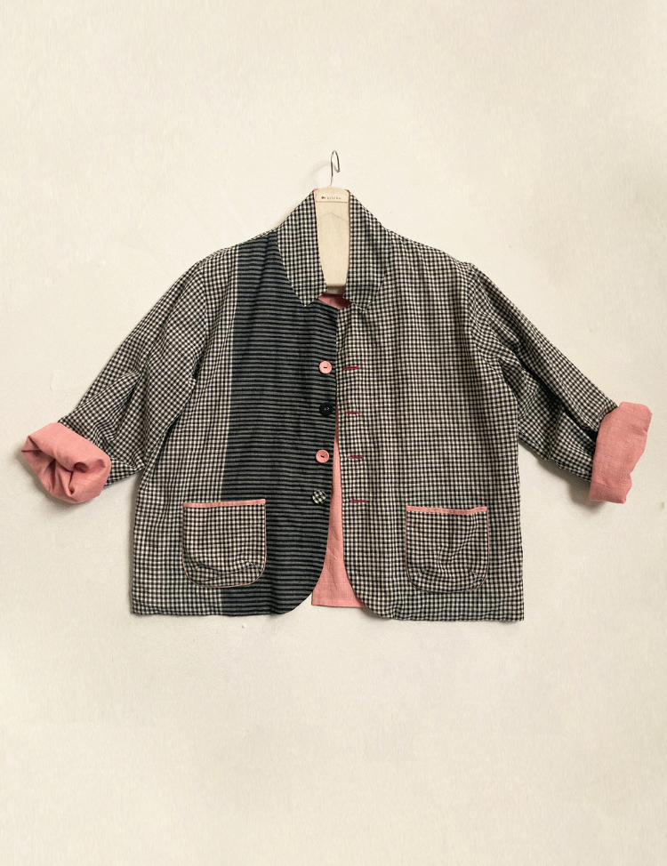 Gingham-Blazer-B_bb01f12e-c7f2-46ee-b812-424fb17ed69e.png
