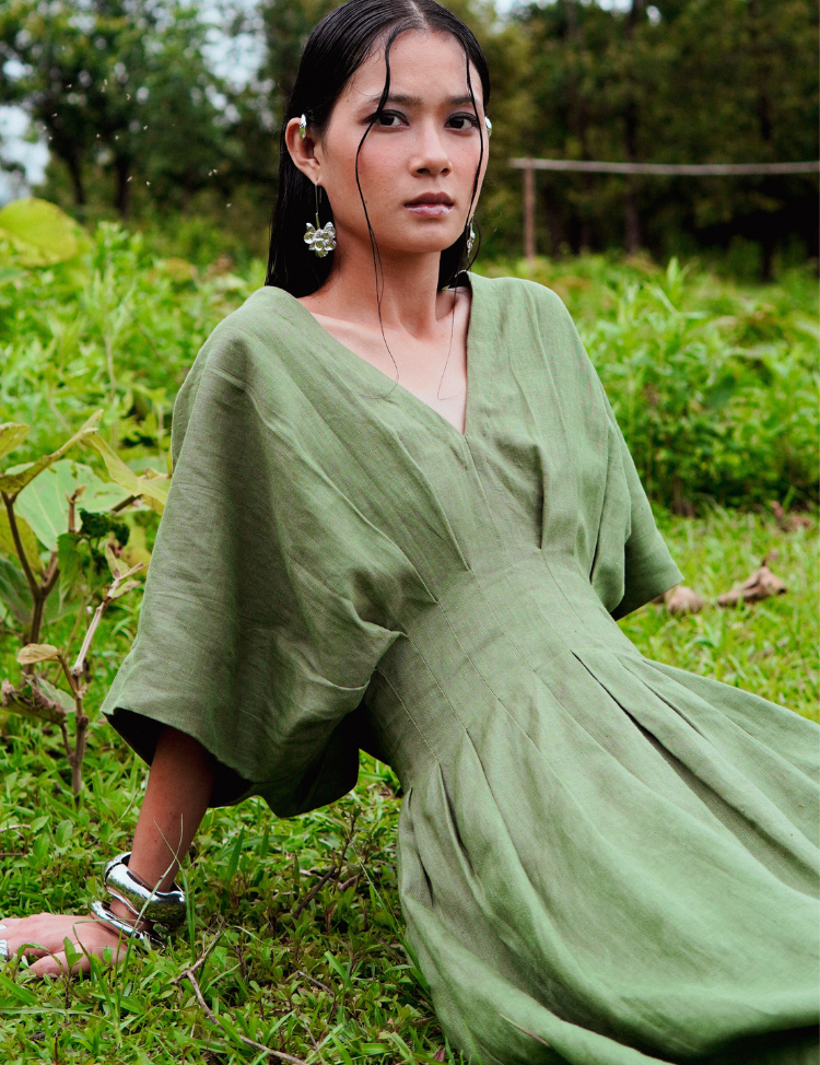Green-Pleated-Dress-I.png