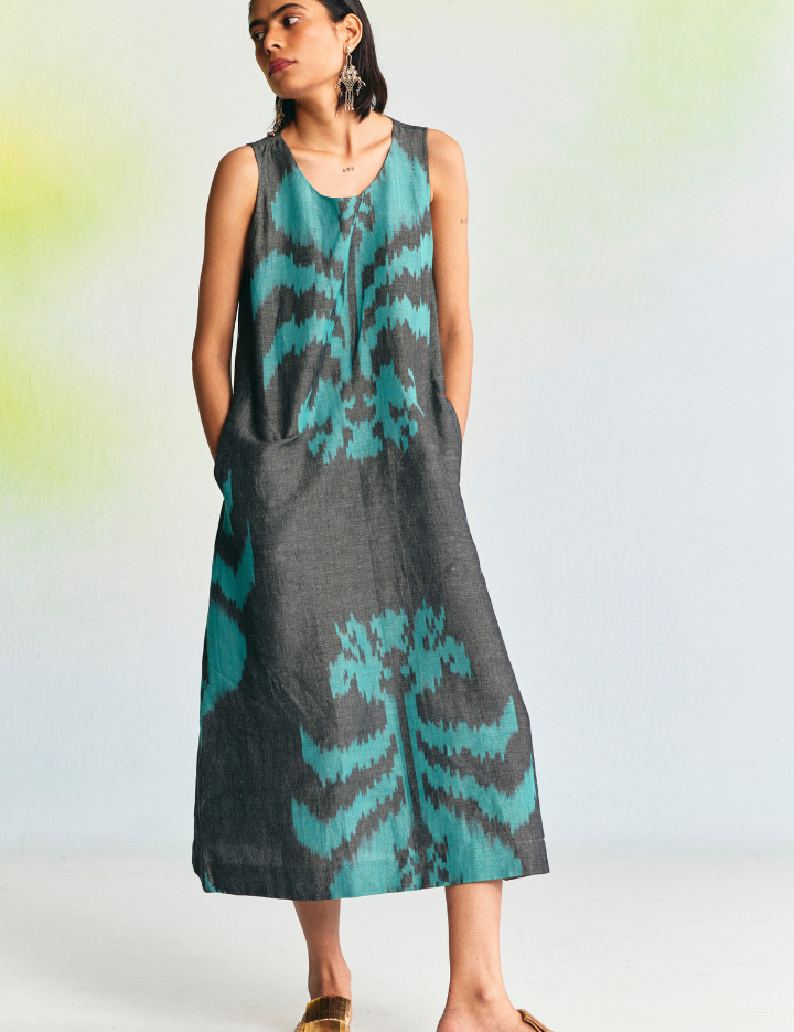 Grisaille-Sleeveless-Dress-B.png