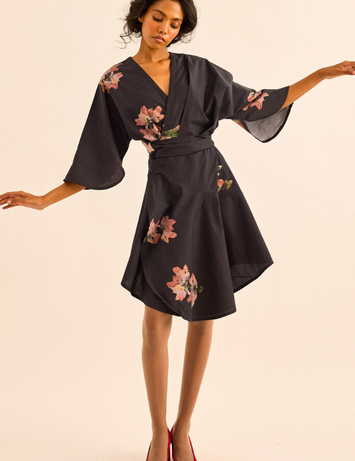 Grisea-Dress-A_29240b0f-3819-495f-bf58-99fbed5eeeb6.png