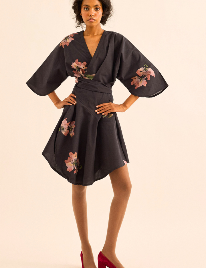 Grisea-Dress-B_a9d628f9-eec9-4afa-94c3-9eacfdf1f335.png