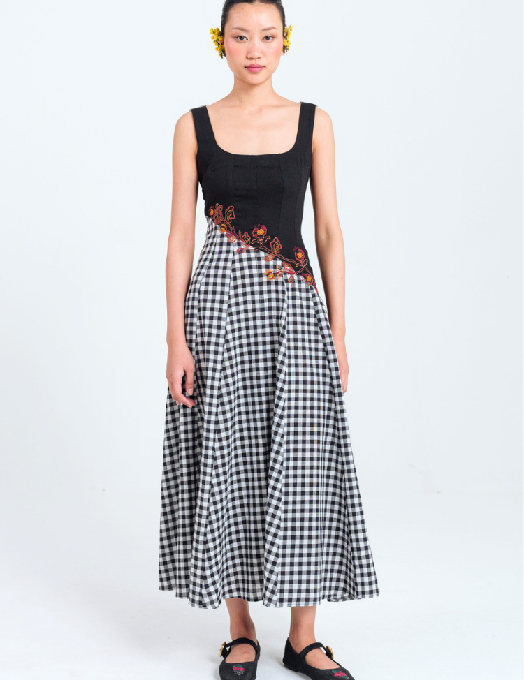 Groove-Panelled-Dress-A_f246fcd1-0a9c-403b-a5e6-593e45cb0169.png