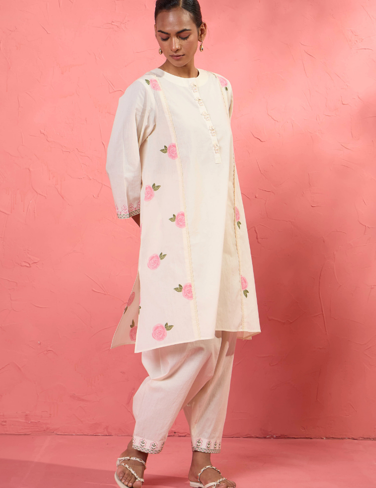 Gul-Rose-Set-2-A_9b5281f0-99b7-441f-ba4c-4e5f46f5fc75.png