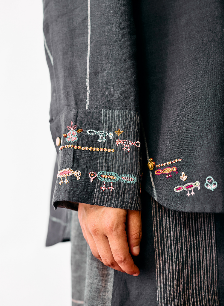 Hanat Embroidered Bird Shirt