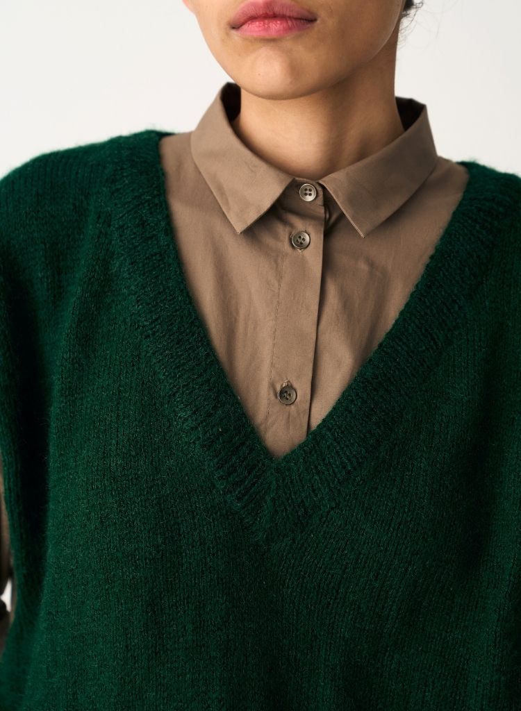 HandKnitted-Sweater-Vest-B.jpg
