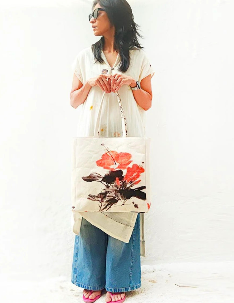 Hibiscus-Tote-B.png