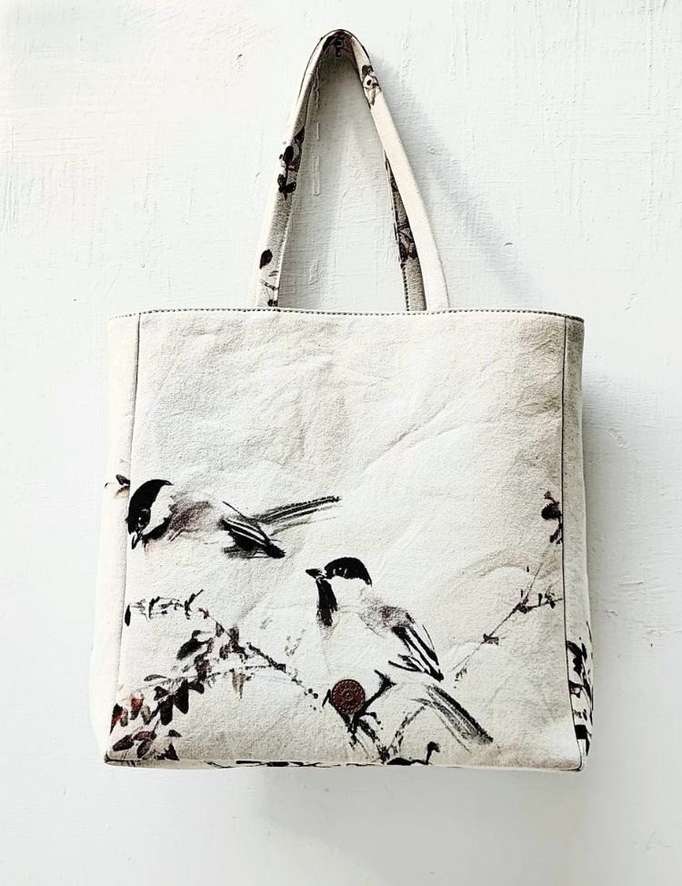 Humming-Bird-Tote-A.png