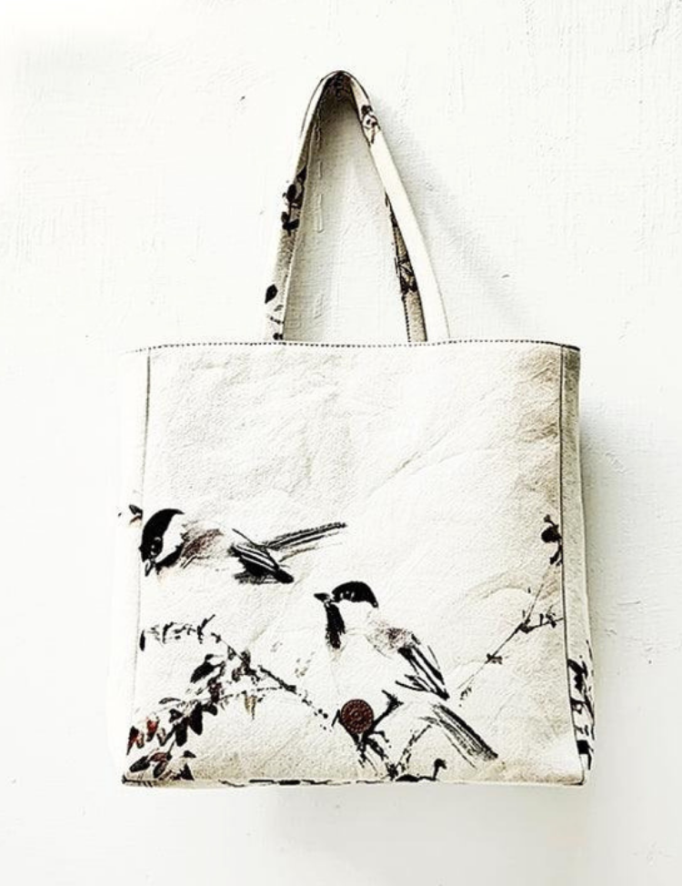 Humming-Bird-Tote-B.png